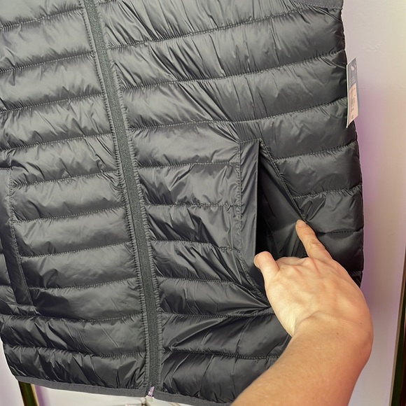 Arizona Jean Co | Black Grey Puffer Vest - Picture 5 of 8